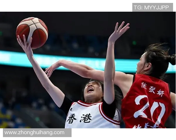 姚明美女啦啦队展现青春活力助力篮球赛场激情四溢